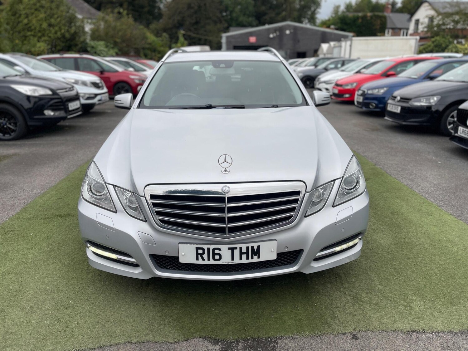 Used Mercedes-Benz E-Class 2011 for sale - 76013833: Photo 10