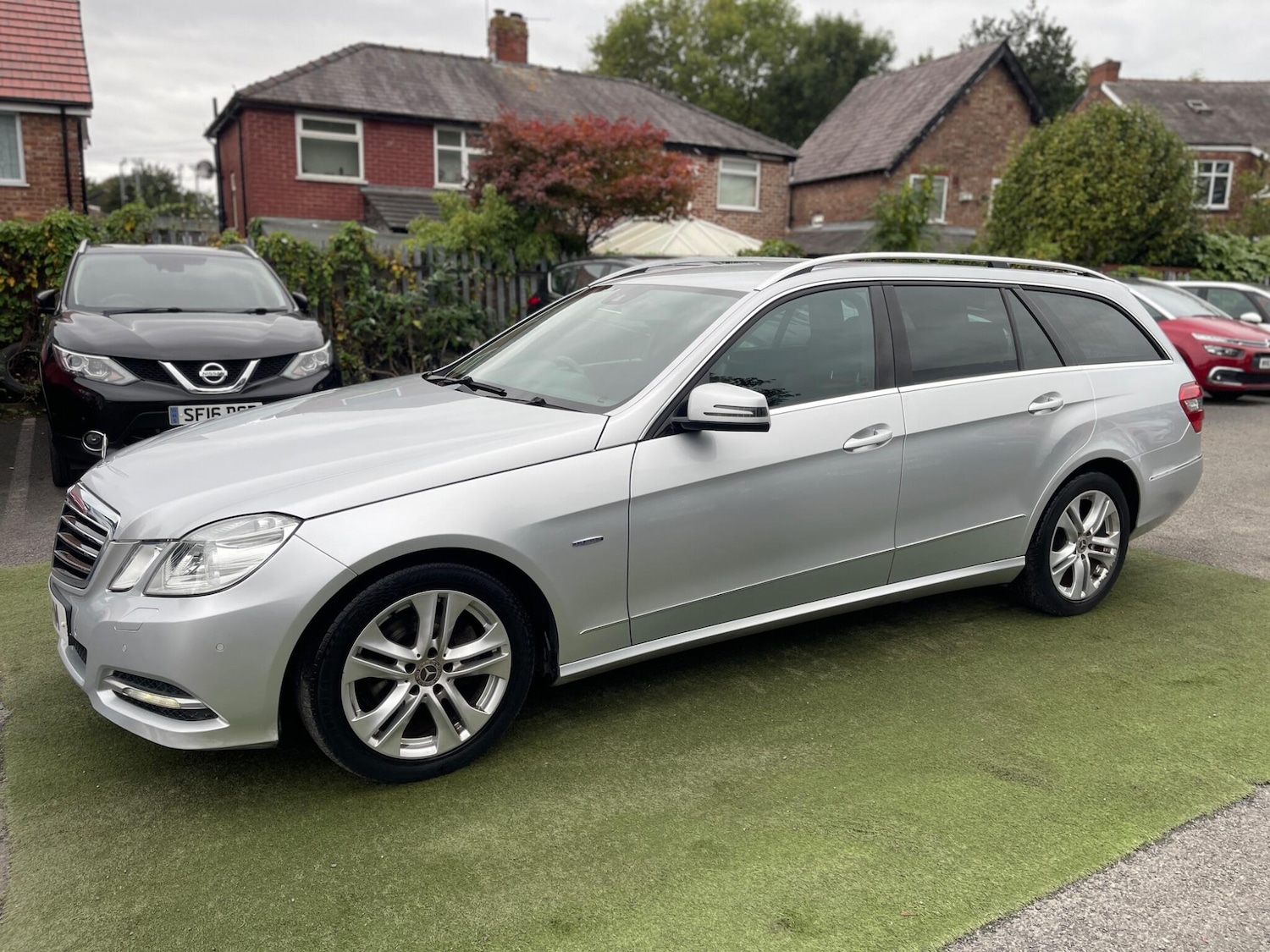 Used Mercedes-Benz E-Class 2011 for sale - 76013833: Photo 21