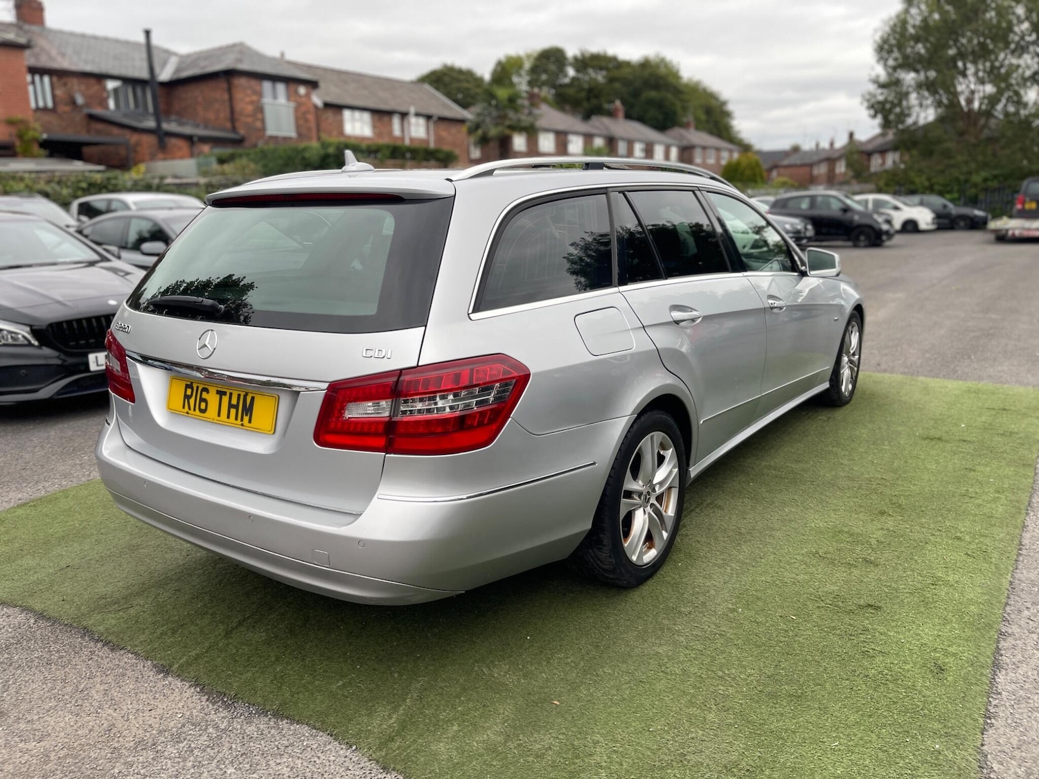 Used Mercedes-Benz E-Class 2011 for sale - 76013833: Photo 28