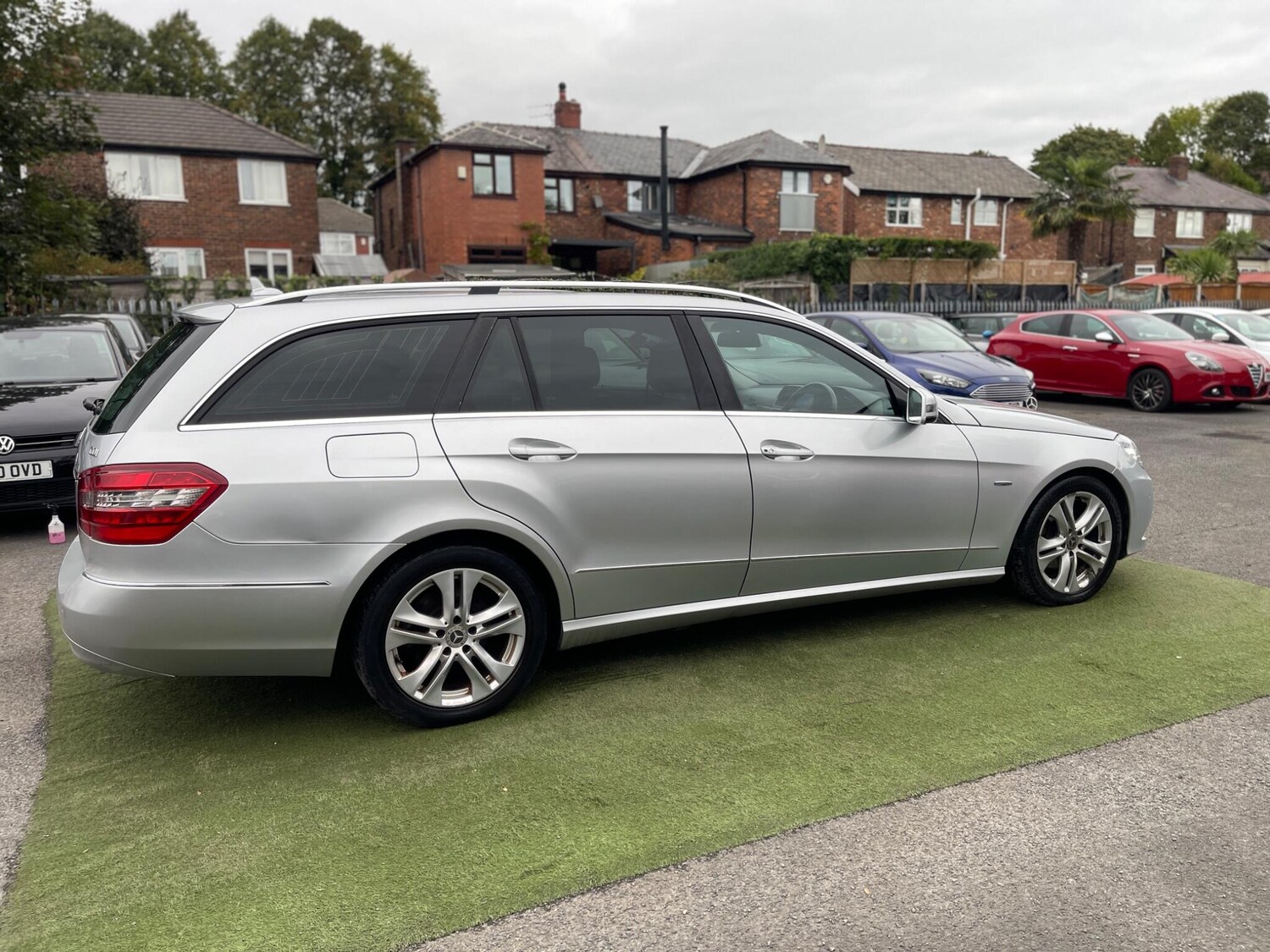 Used Mercedes-Benz E-Class 2011 for sale - 76013833: Photo 31