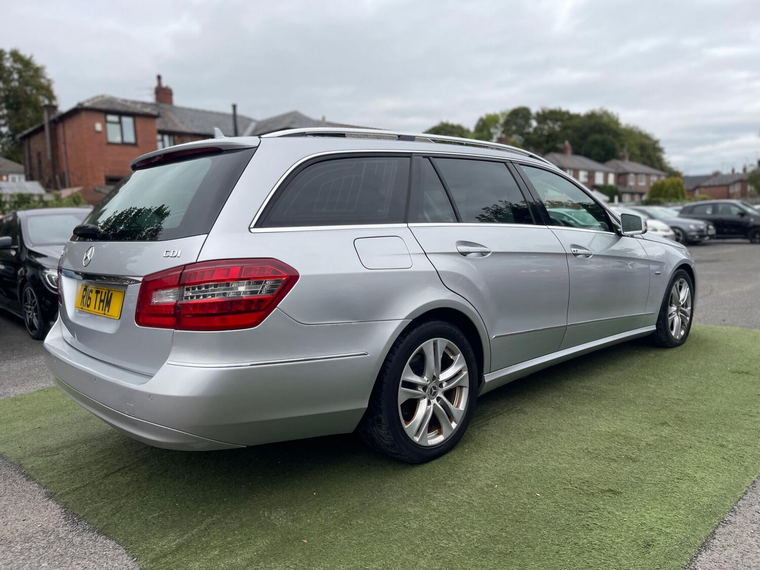 Used Mercedes-Benz E-Class 2011 for sale - 76013833: Photo 32