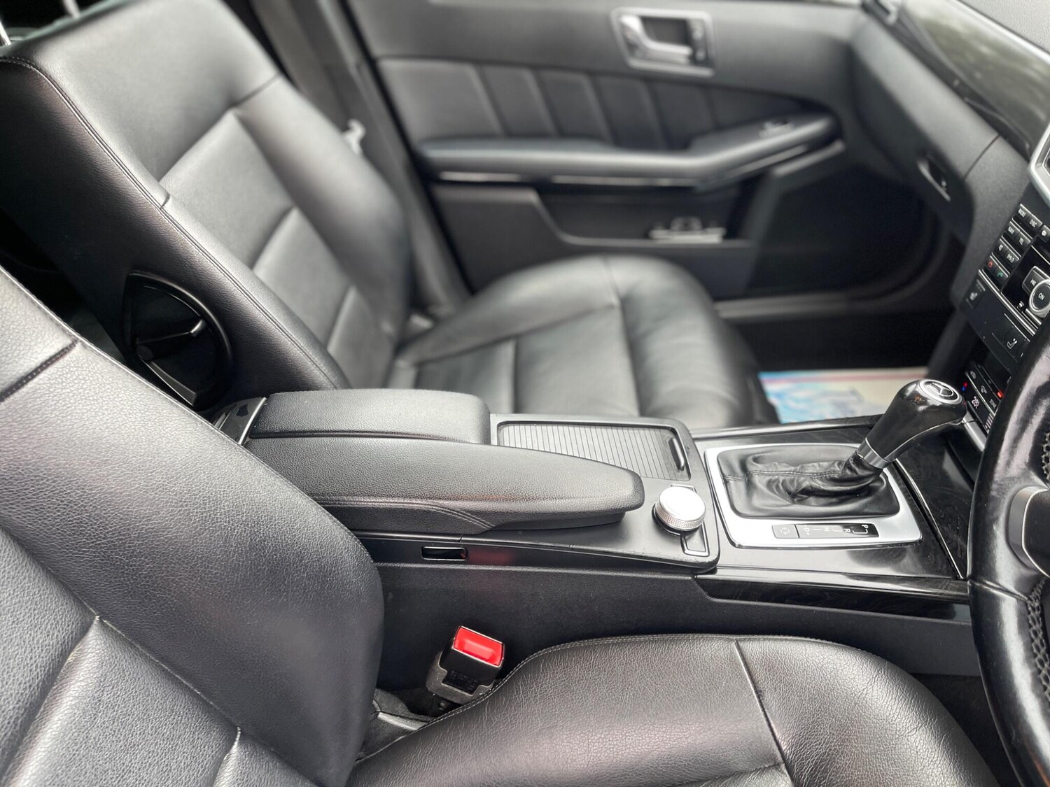 Used Mercedes-Benz E-Class 2011 for sale - 76013833: Photo 66