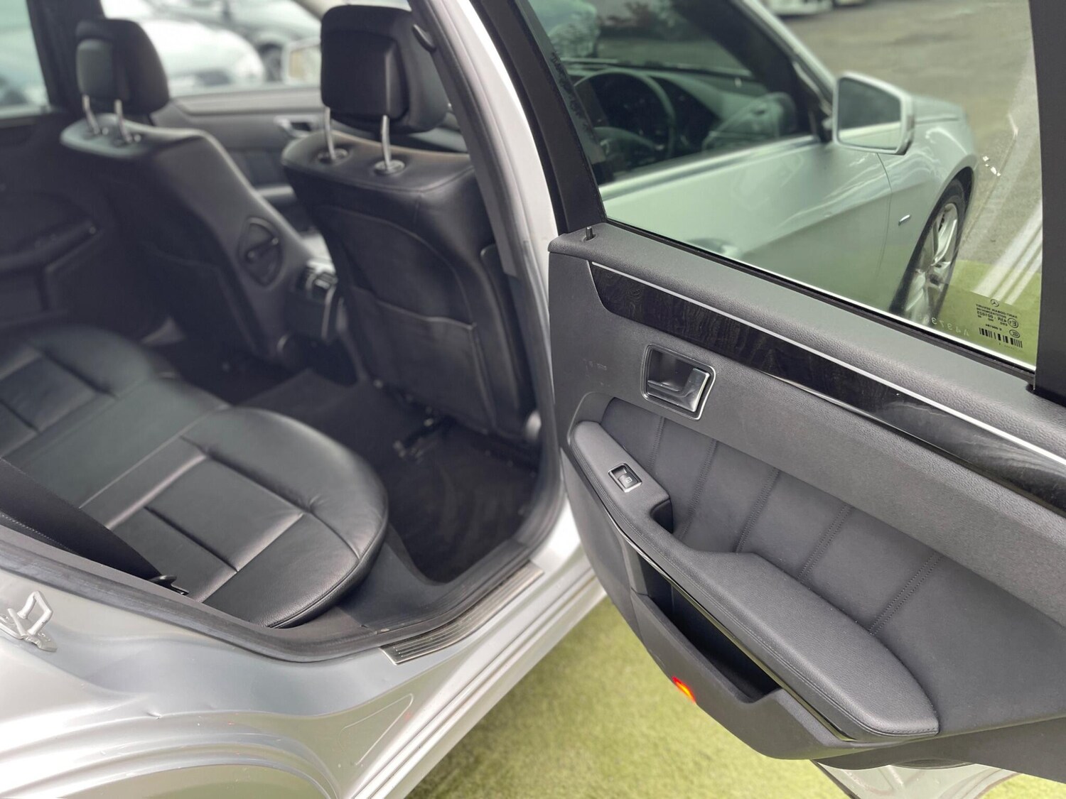 Used Mercedes-Benz E-Class 2011 for sale - 76013833: Photo 70