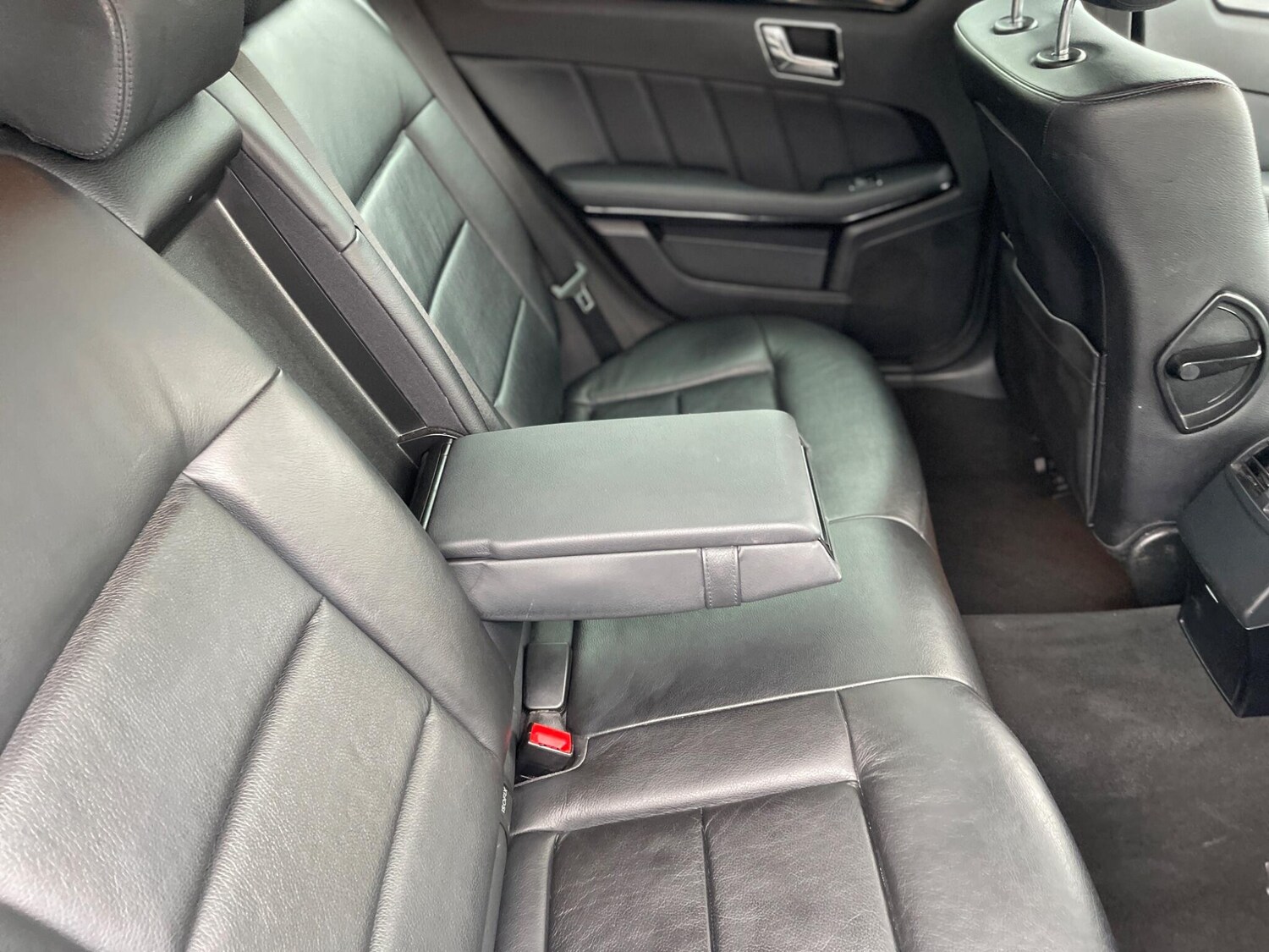 Used Mercedes-Benz E-Class 2011 for sale - 76013833: Photo 73