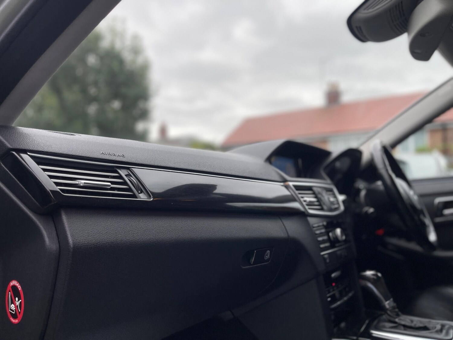 Used Mercedes-Benz E-Class 2011 for sale - 76013833: Photo 81