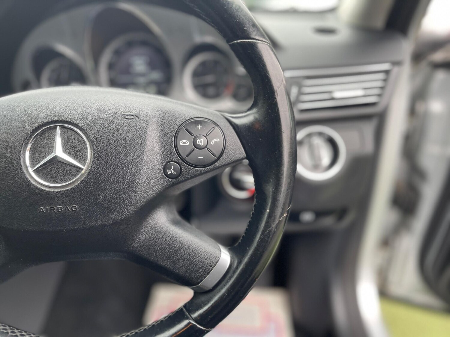 Used Mercedes-Benz E-Class 2011 for sale - 76013833: Photo 83