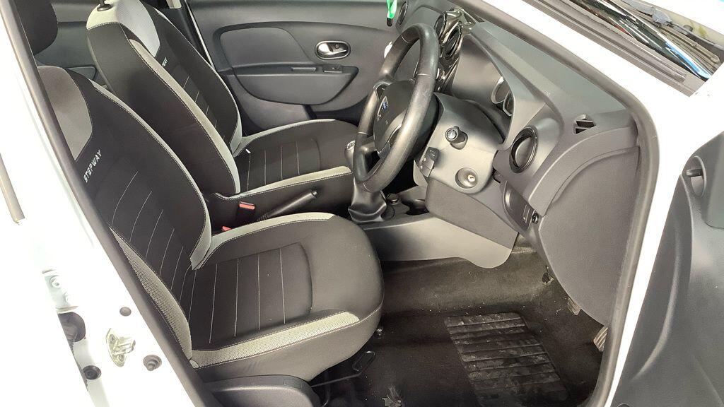 Used Dacia Sandero Stepway 2017 for sale - 76976134: Photo 14