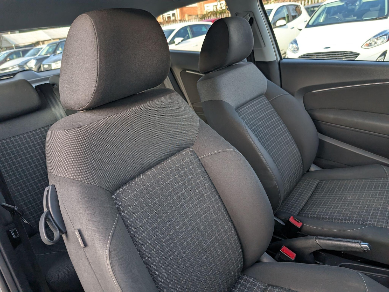 Used Volkswagen Polo 2014 for sale - 77411553: Photo 40