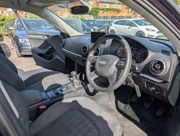 Used Audi A3 2014 for sale - 76072927: Photo 2