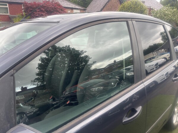 Used Ford C-Max 2009 for sale - 74850534: Photo 23
