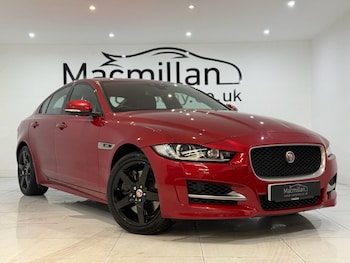 Used Jaguar XE 2018 for sale - 78250825: Photo