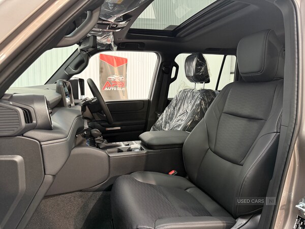 Used Toyota Land Cruiser for sale - 76228385: Photo 15