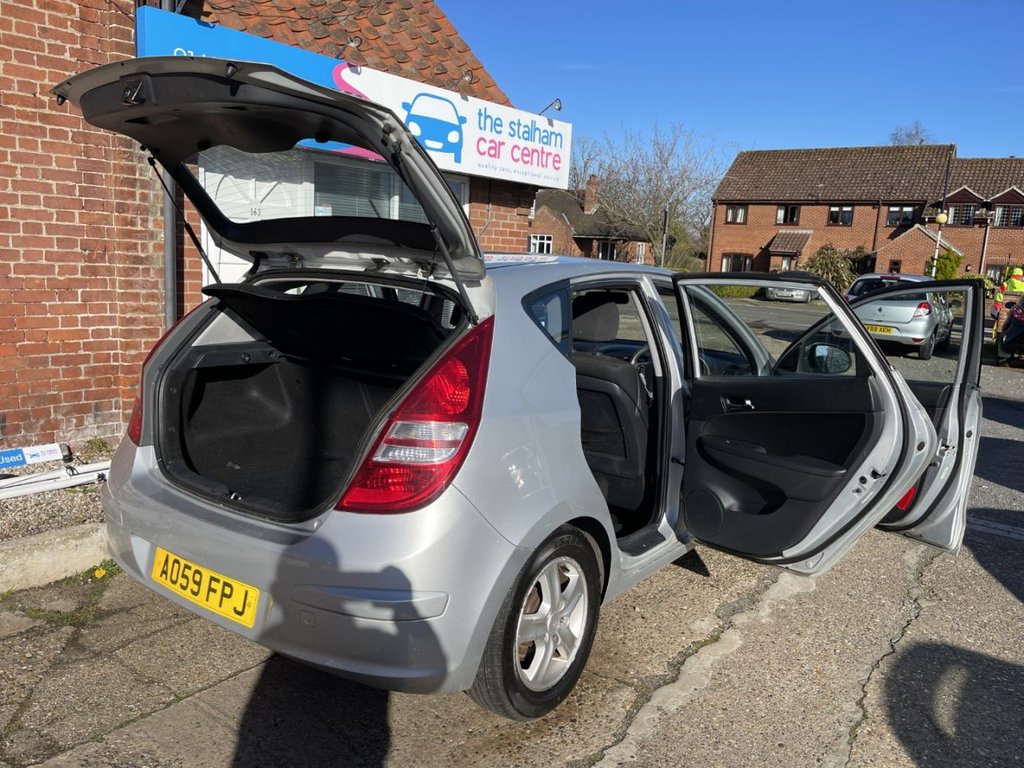 Used Hyundai i30 2009 for sale - 78030699: Photo 9