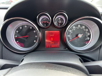 Used Vauxhall Astra 2011 for sale - 78742994: Photo