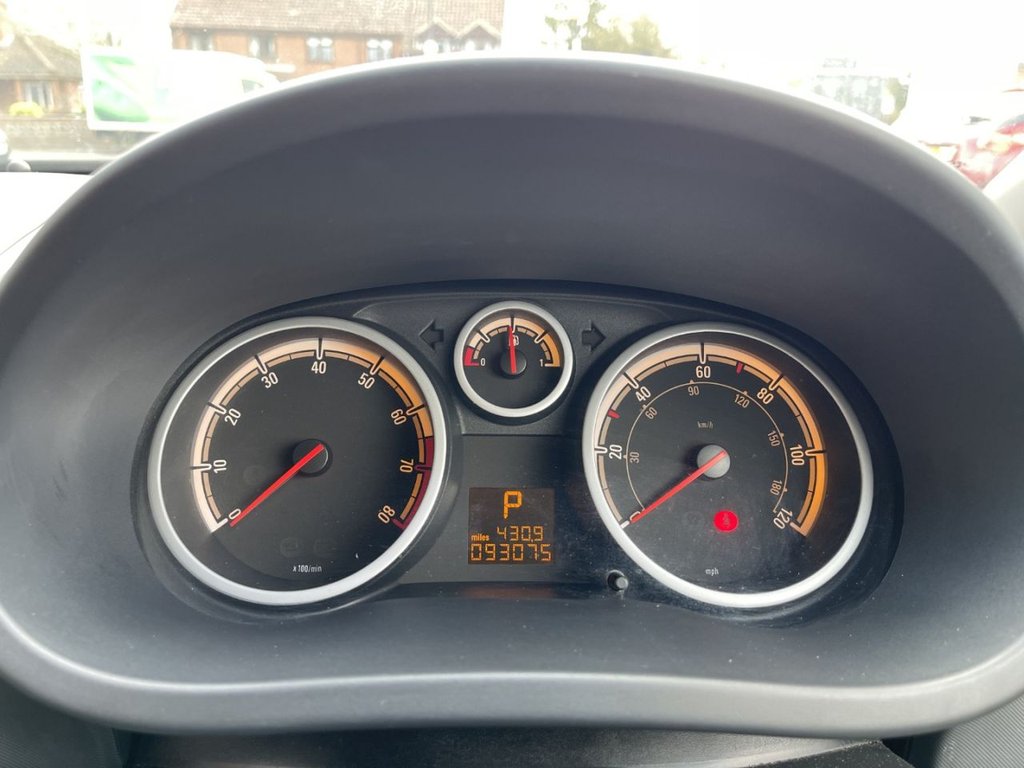 Used Vauxhall Corsa 2007 for sale - 78111181: Photo 3