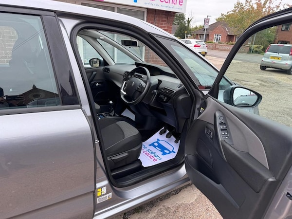Used Citroen C4 Picasso 2016 for sale - 76309386: Photo 11