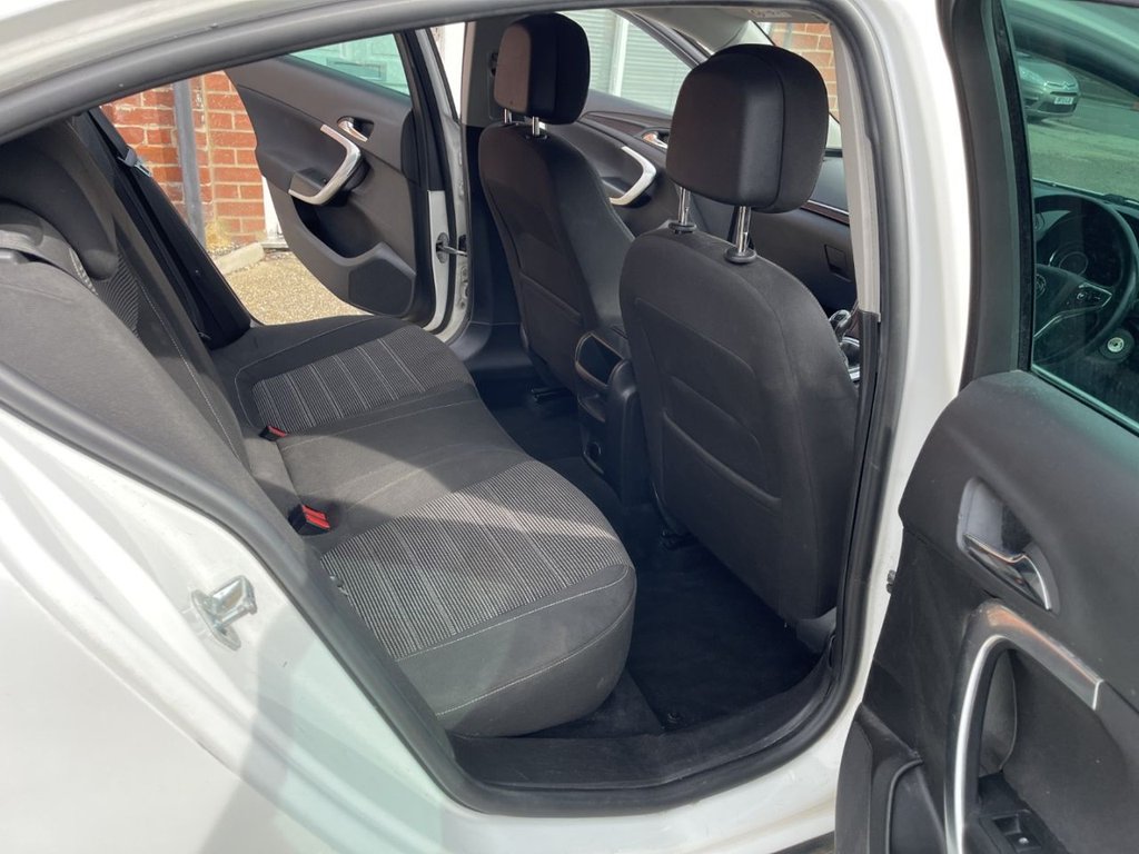 Used Vauxhall Insignia 2015 for sale - 78181301: Photo 14