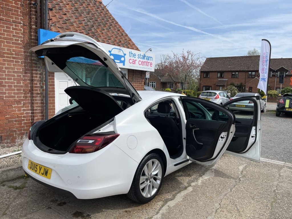 Used Vauxhall Insignia 2015 for sale - 78181301: Photo 9