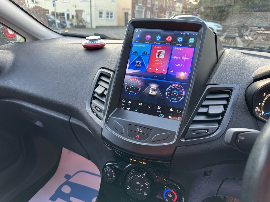 Used Ford Fiesta 2013 for sale - 76546855: Photo 3