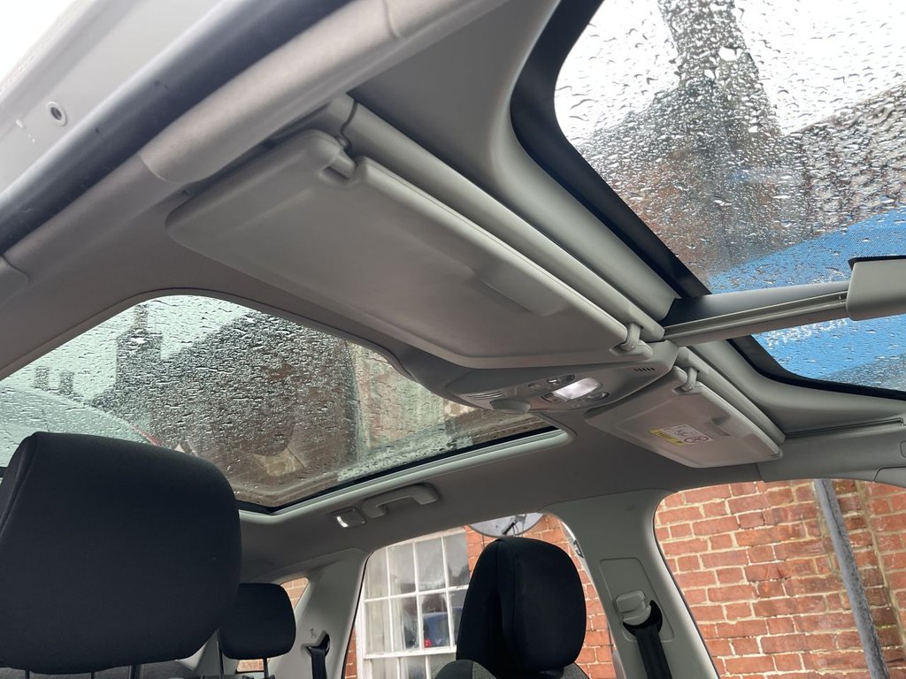 Used Citroen C4 Picasso 2015 for sale - 77384133: Photo 17