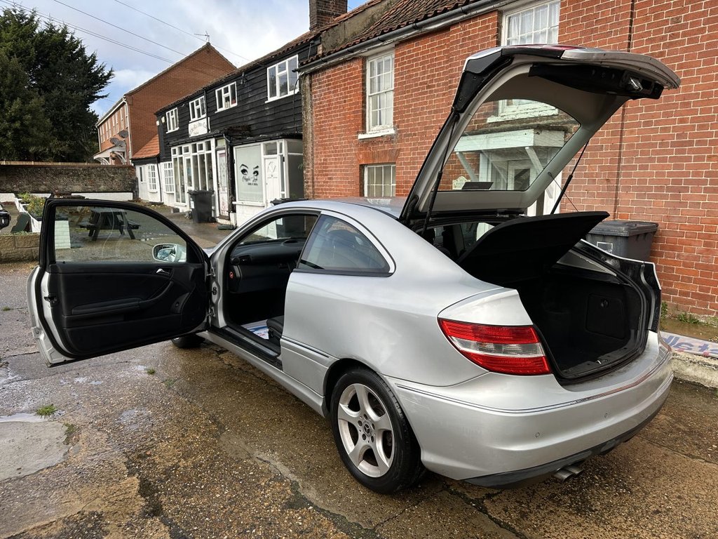 Used Mercedes-Benz CLC Class 2009 for sale - 76642609: Photo 15