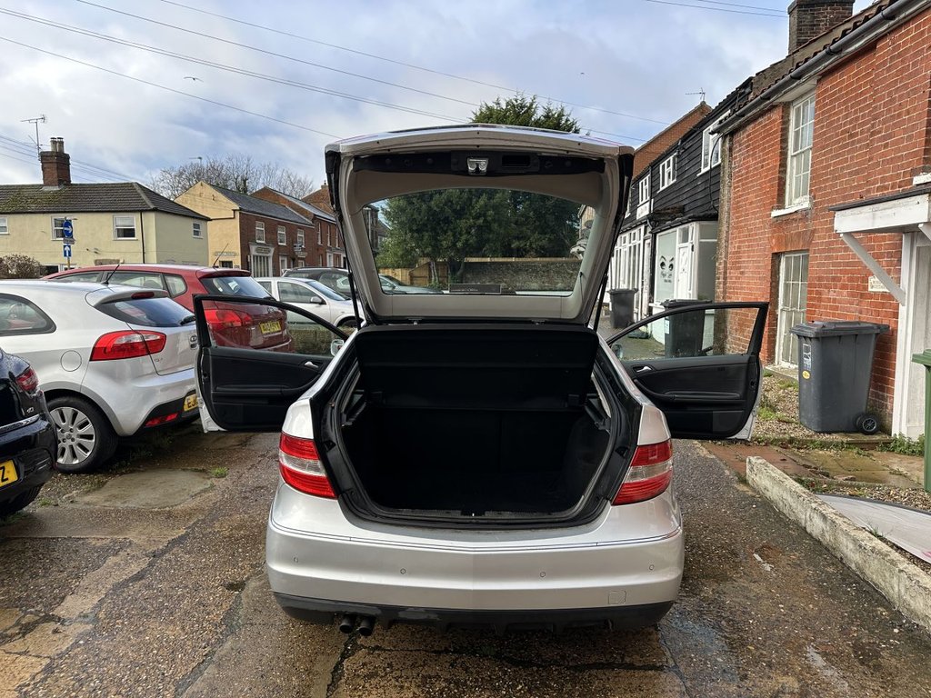 Used Mercedes-Benz CLC Class 2009 for sale - 76642609: Photo 17