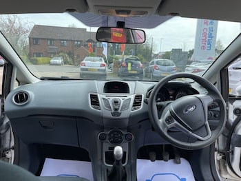 Used Ford Fiesta 2010 for sale - 78181280: Photo