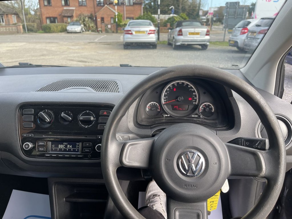Used Volkswagen up! 2014 for sale - 77734320: Photo 15