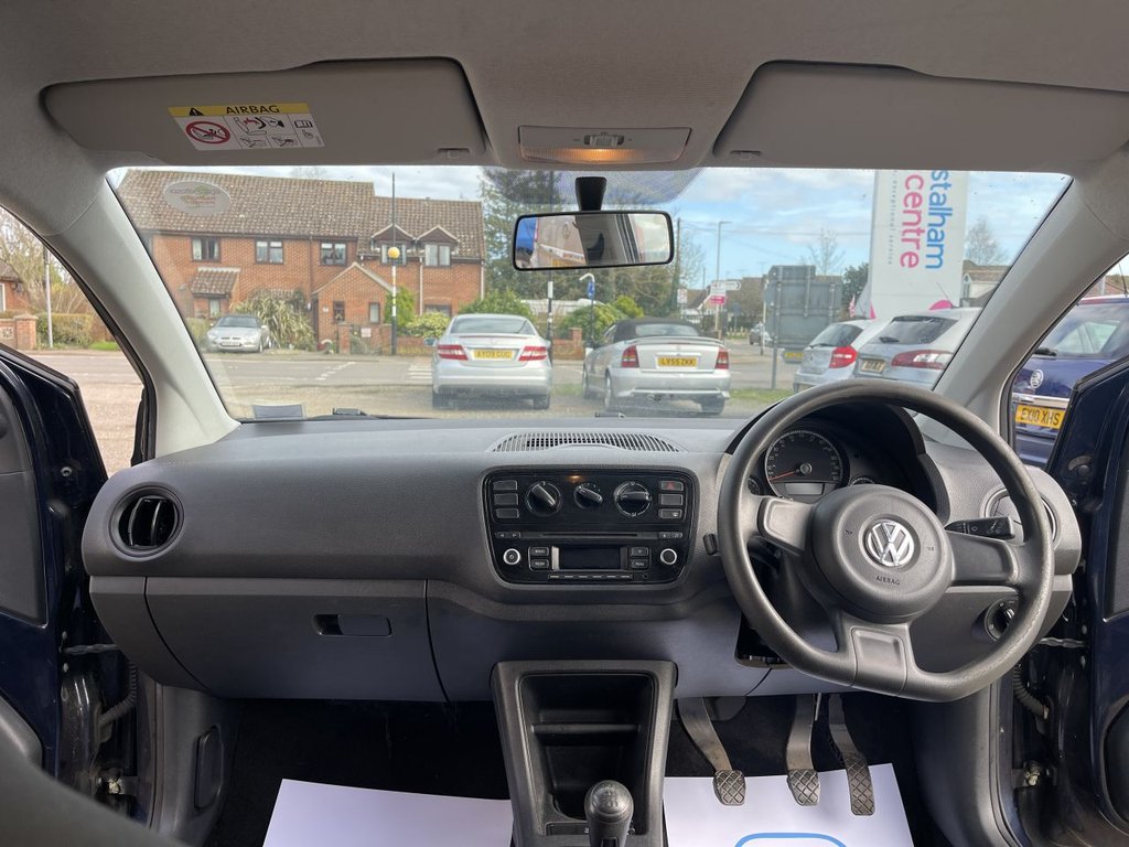 Used Volkswagen up! 2014 for sale - 77734320: Photo 2