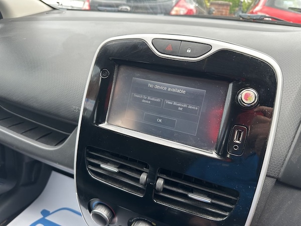 Used Renault Clio 2015 for sale - 75067573: Photo 24