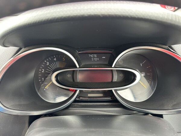 Used Renault Clio 2015 for sale - 75067573: Photo 2