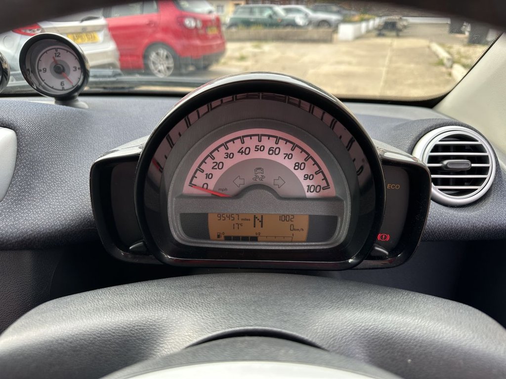 Used smart fortwo 2013 for sale - 76132929: Photo 2