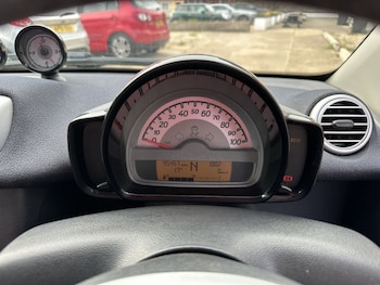 Used smart fortwo 2013 for sale - 76132929: Photo 2