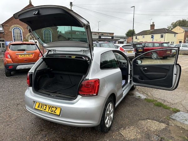 Used Volkswagen Polo 2013 for sale - 76163296: Photo 17
