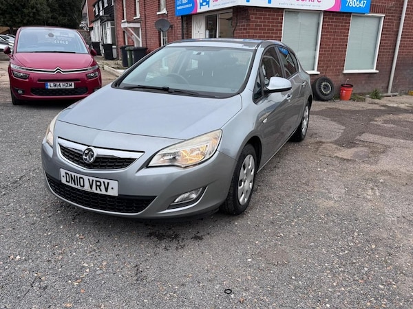 Used Vauxhall Astra 2010 for sale - 76261365: Photo 10