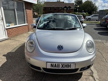 Used Volkswagen Beetle 2011 for sale - 75739204: Photo