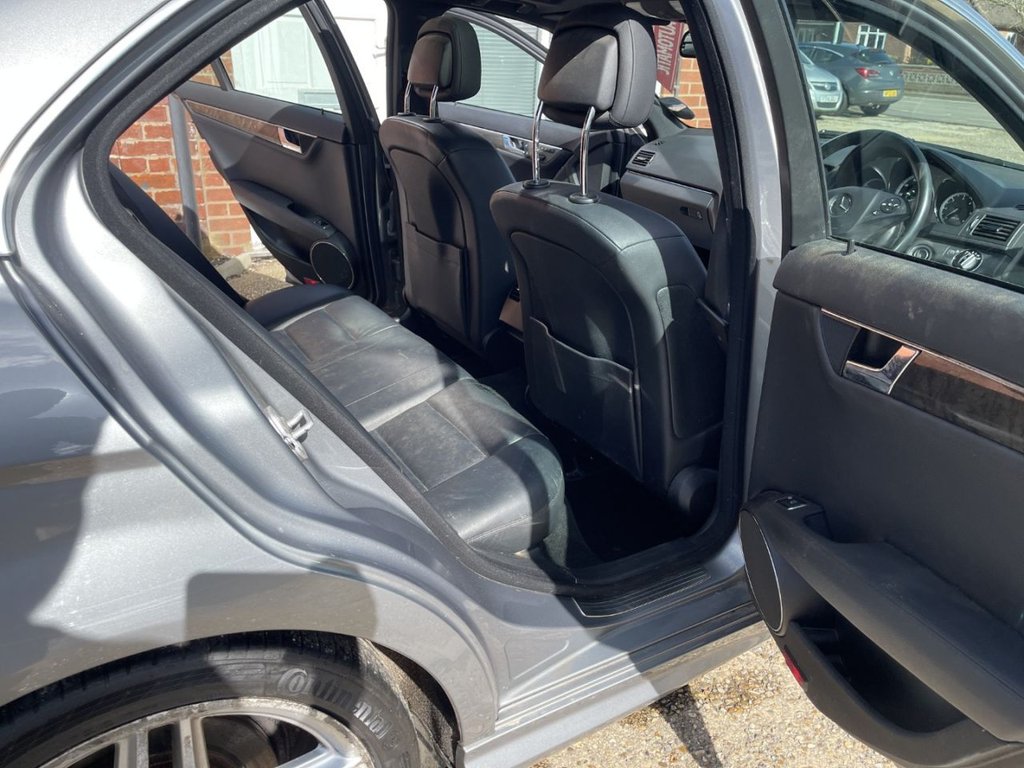 Used Mercedes-Benz C Class 2010 for sale - 78030805: Photo 14