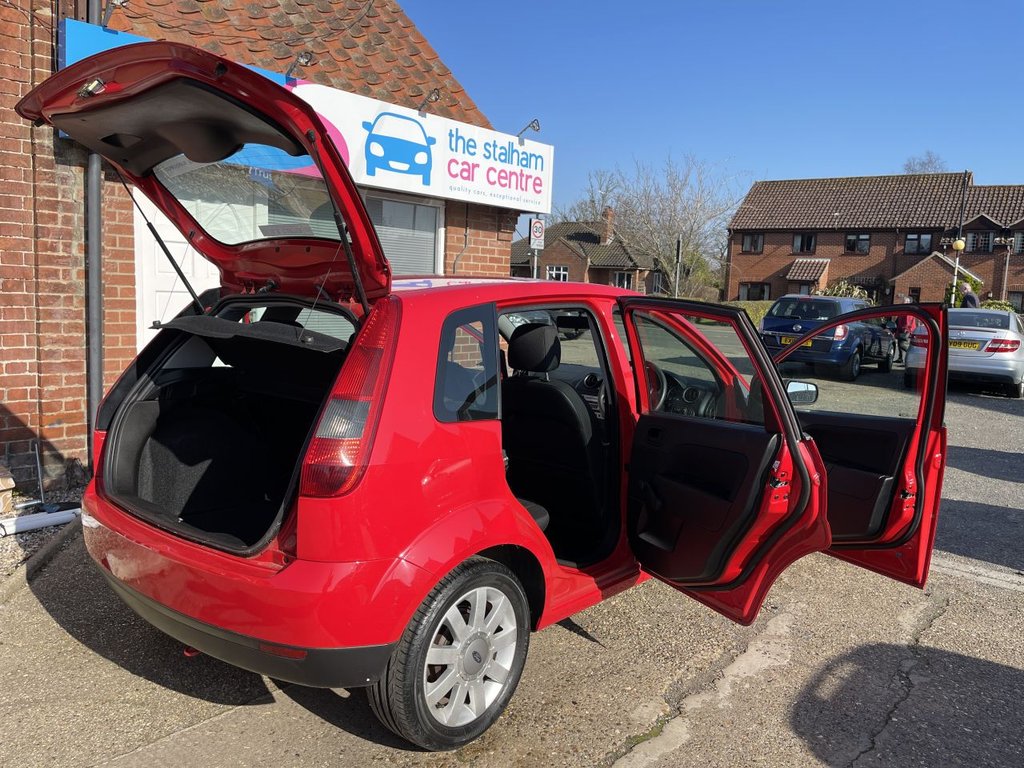 Used Ford Fiesta 2005 for sale - 77765472: Photo 9
