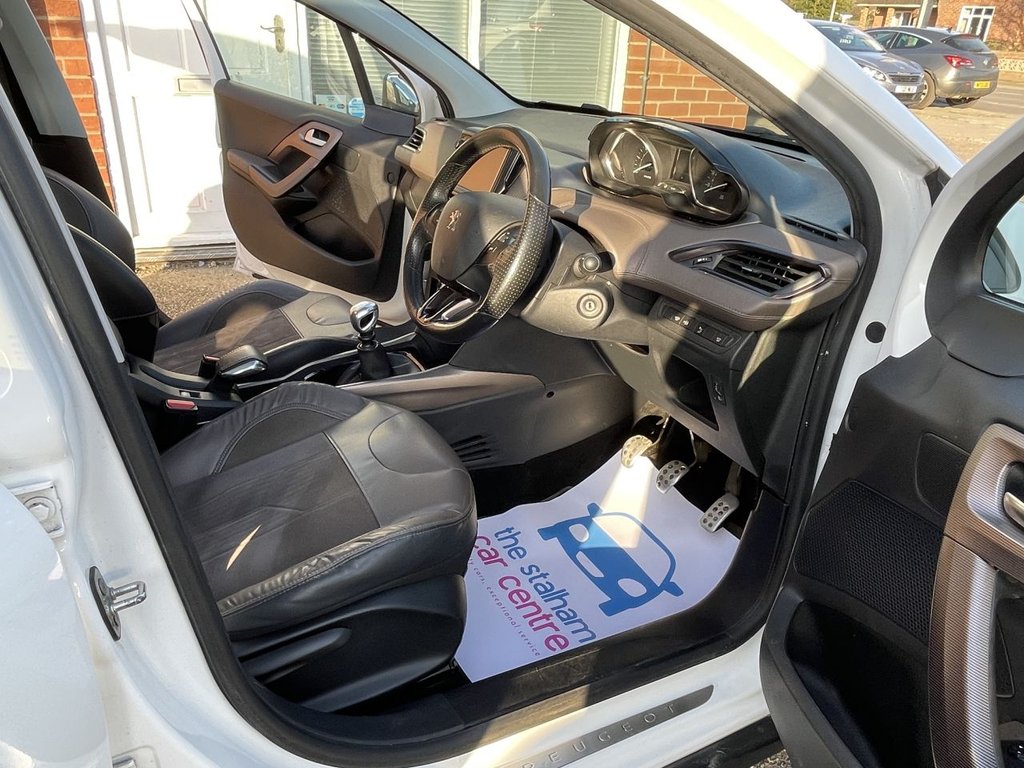 Used Peugeot 2008 2015 for sale - 77765050: Photo 12