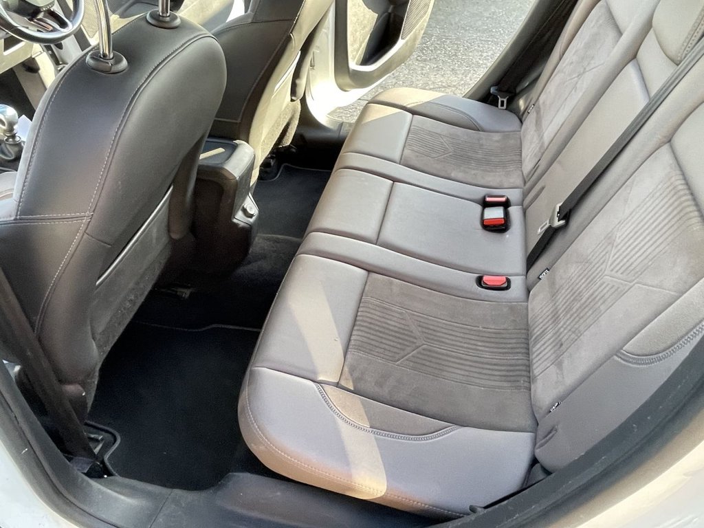 Used Peugeot 2008 2015 for sale - 77765050: Photo 15