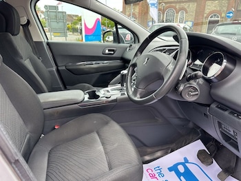 Used Peugeot 3008 2010 for sale - 78644928: Photo