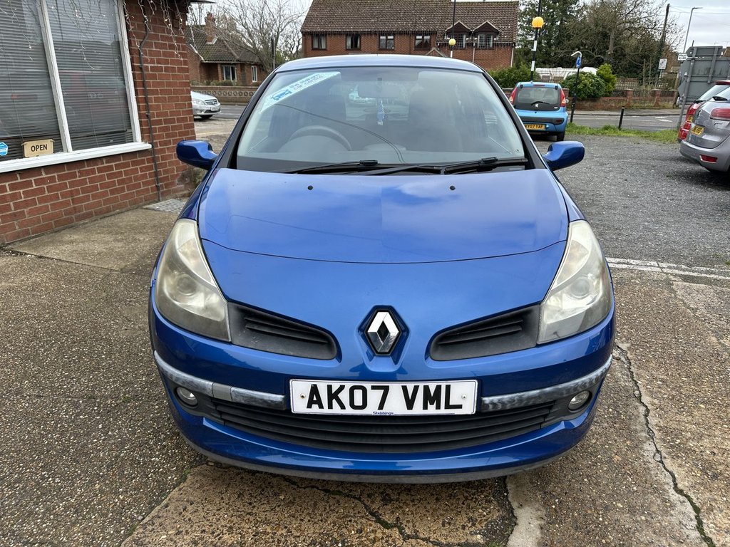 Used Renault Clio 2007 for sale - 76724872: Photo 2