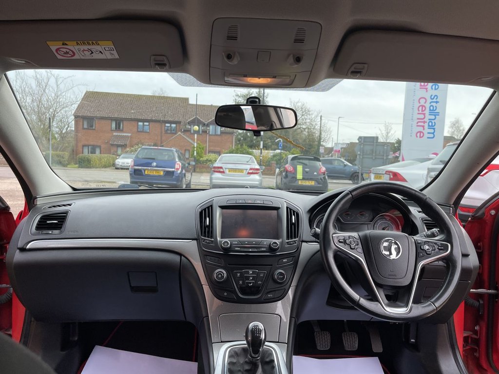 Used Vauxhall Insignia 2015 for sale - 77879899: Photo 2