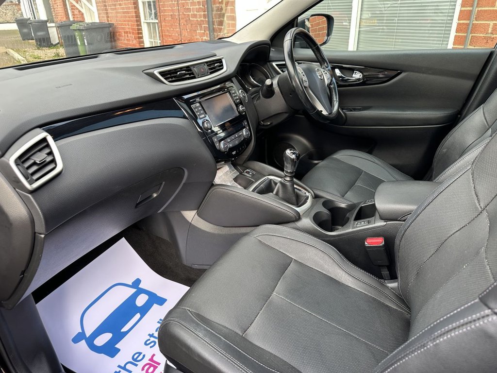 Used Nissan Qashqai 2015 for sale - 76514555: Photo 10