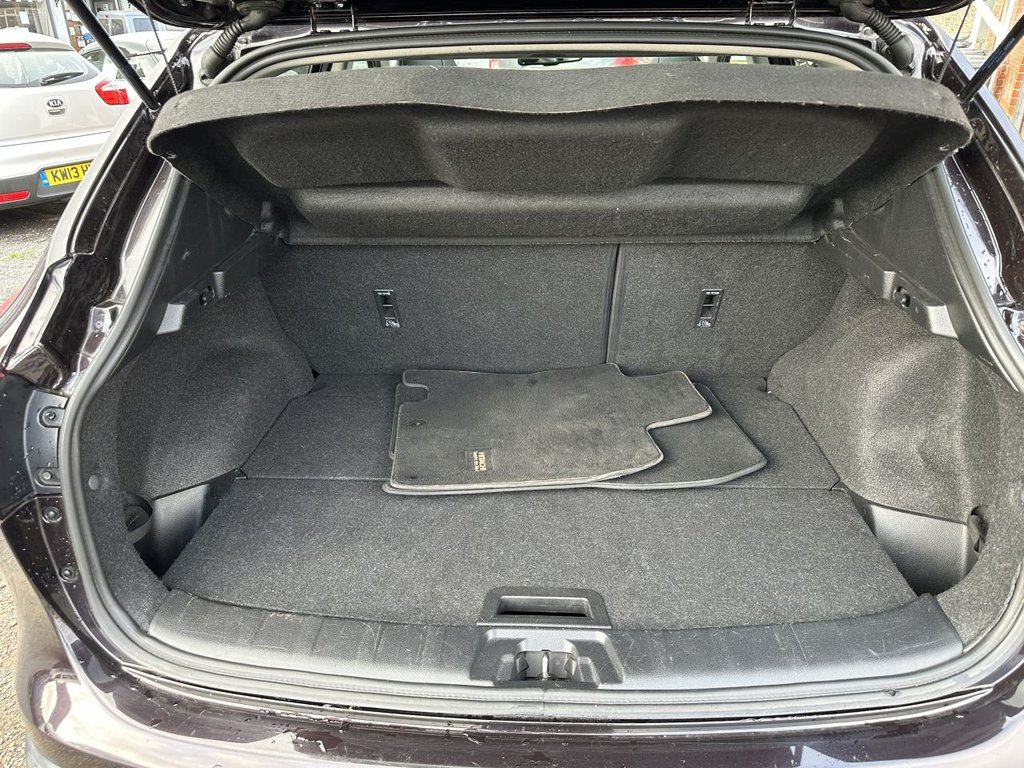 Used Nissan Qashqai 2015 for sale - 76514555: Photo 7