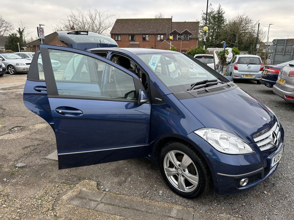Used Mercedes-Benz A-Class 2012 for sale - 76923455: Photo 14