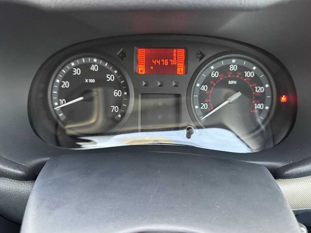 Used Renault Clio 2004 for sale - 76559286: Photo 2