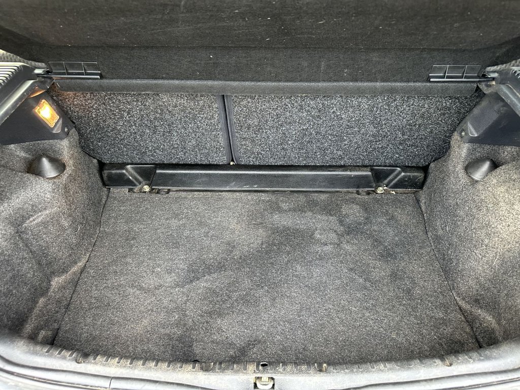 Used Renault Clio 2004 for sale - 76559286: Photo 9