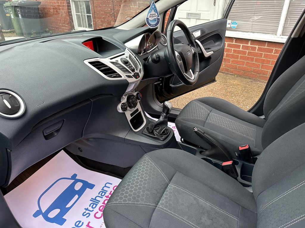 Used Ford Fiesta 2011 for sale - 76986285: Photo 12