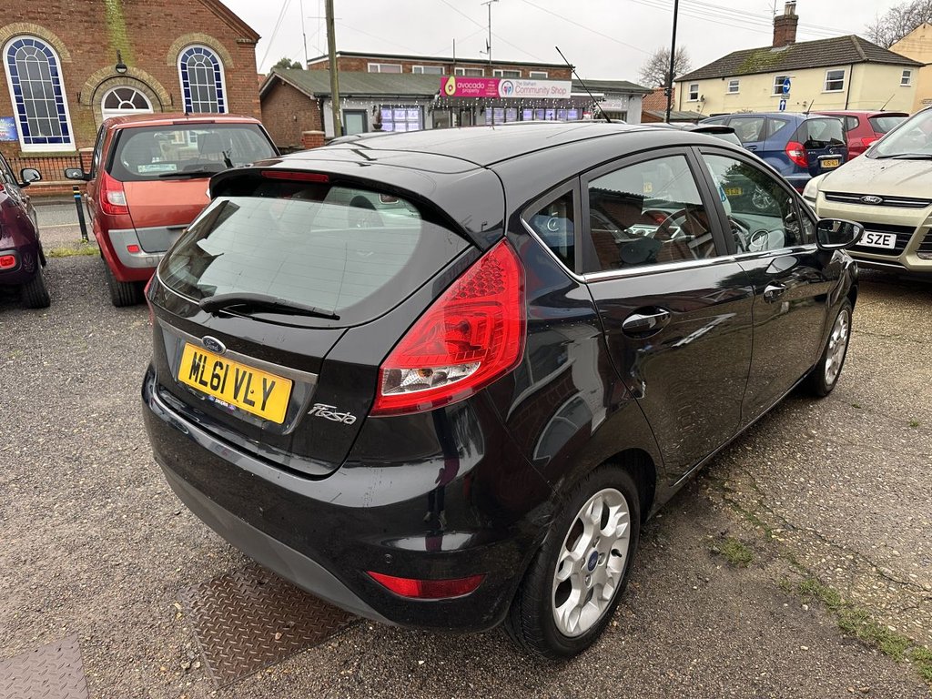 Used Ford Fiesta 2011 for sale - 76986285: Photo 8